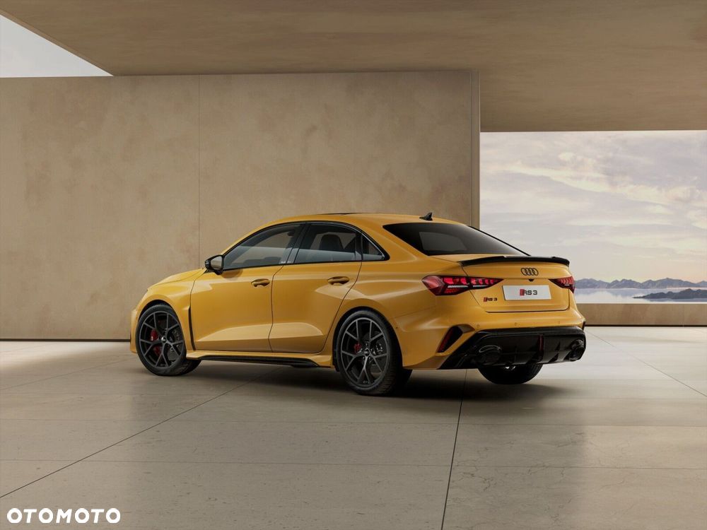 Audi RS3 Limousine - 6
