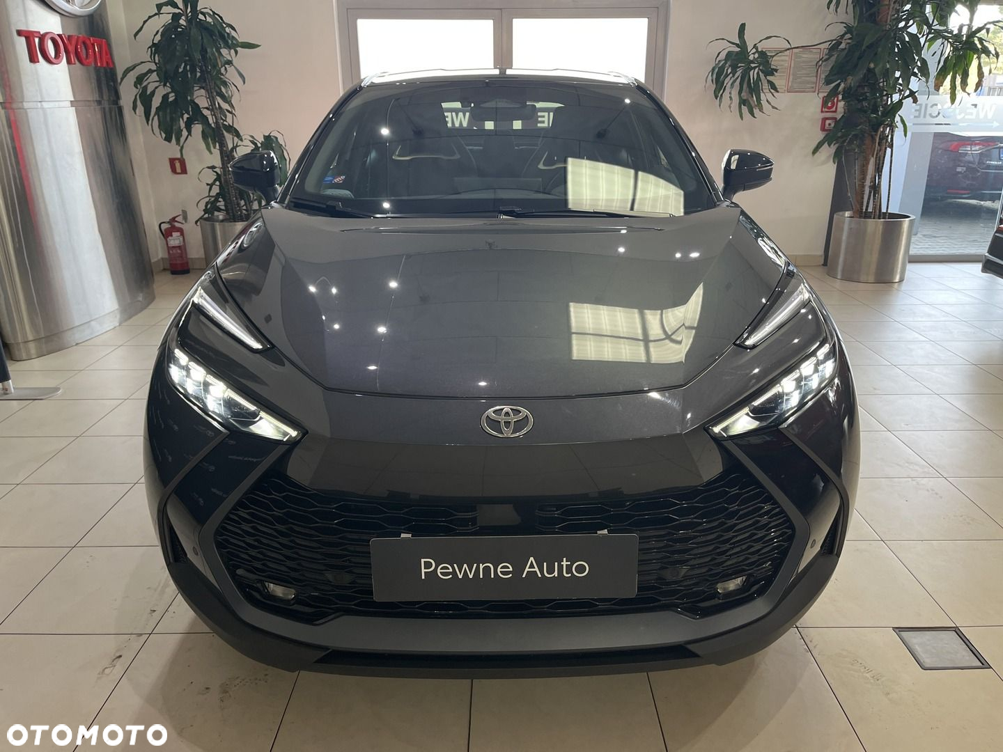 Toyota C-HR - 5