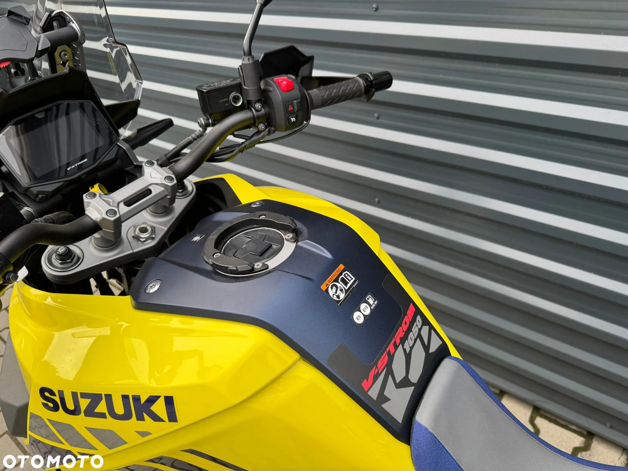 Suzuki DL - 9