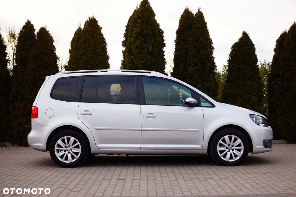 Volkswagen Touran 1.6 TDI DPF BlueMotion Technology DSG Highline - 8