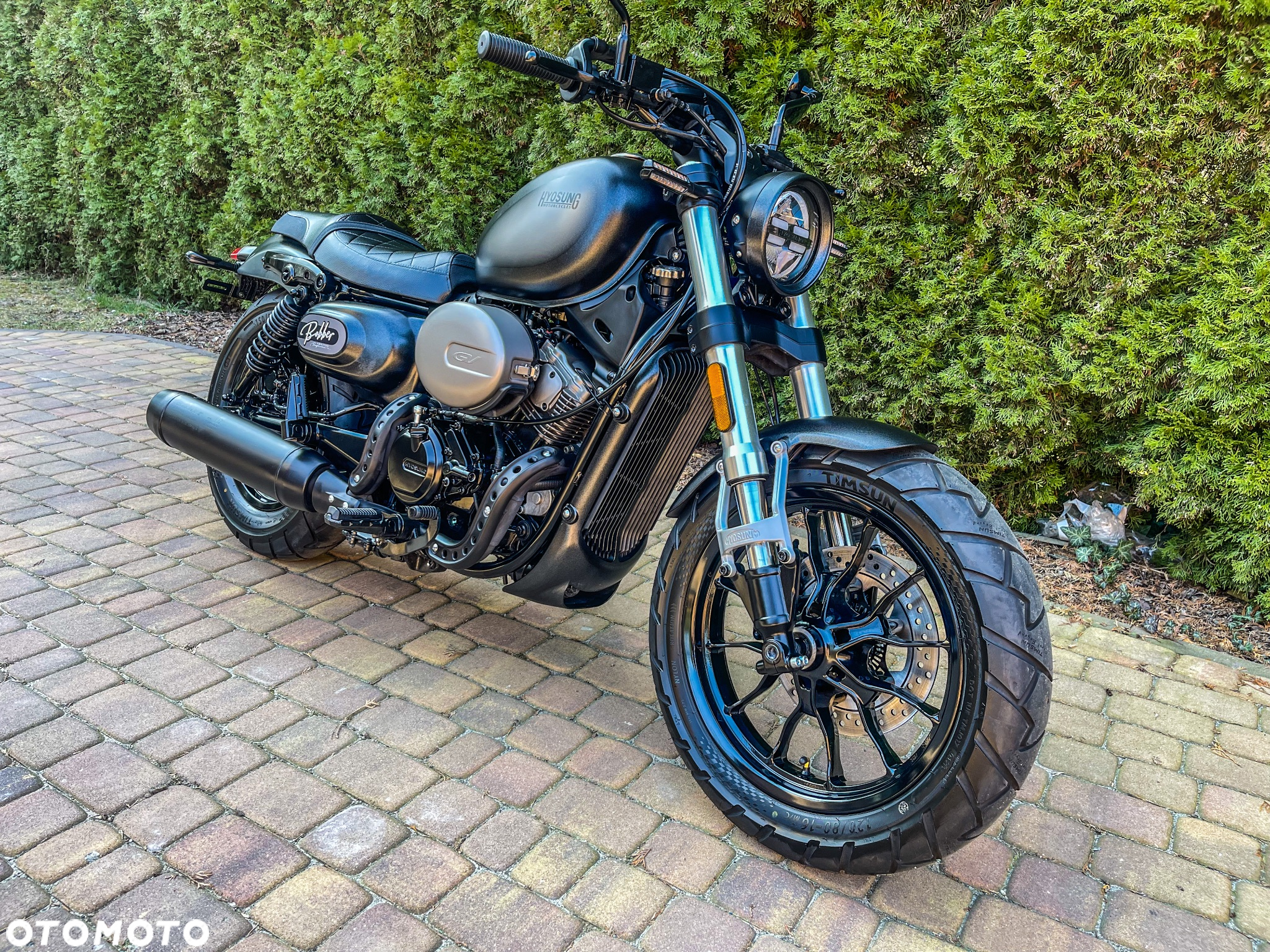 Hyosung GV - 3