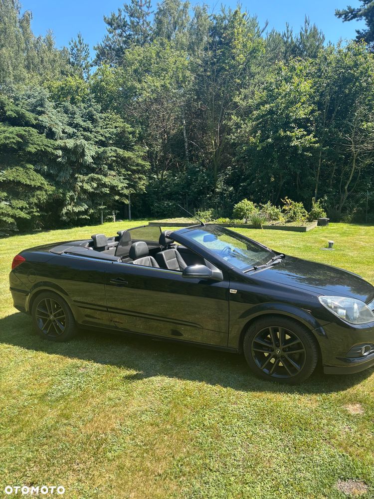 Opel Astra 2.0 T Cosmo - 3