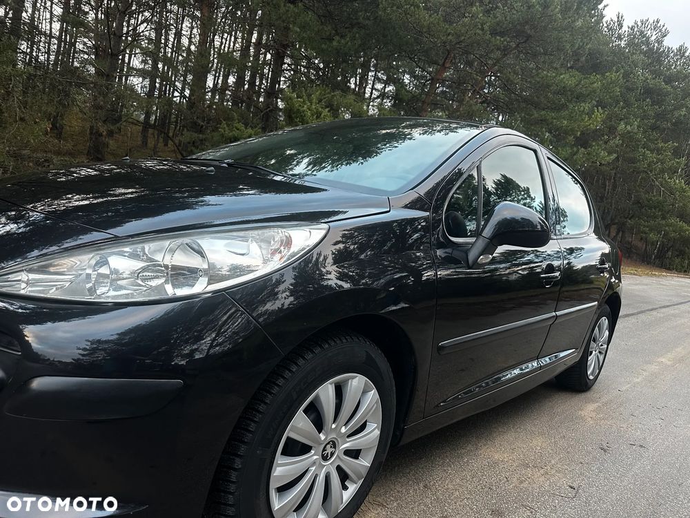 Peugeot 207 1.4 16V Presence - 13