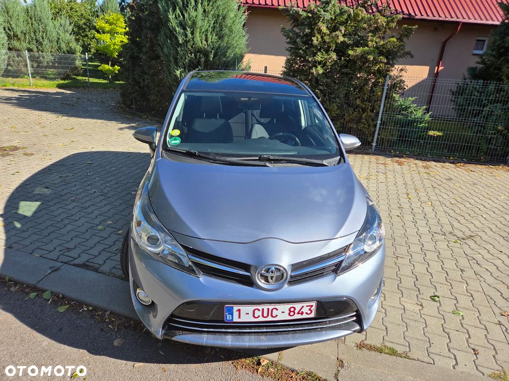 Toyota Verso - 5