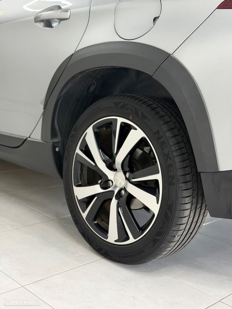 Peugeot 2008 1.2 PureTech GT Line EAT6 - 12