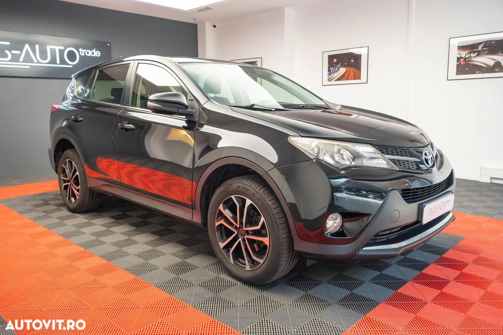 Toyota RAV4 2.0 D-4D 2WD Comfort - 2