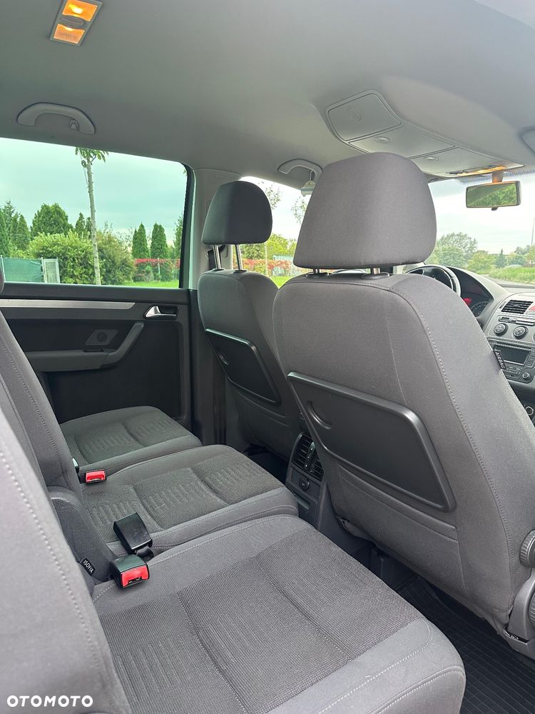 Volkswagen Touran 2.0 TDI DPF Comfortline - 3