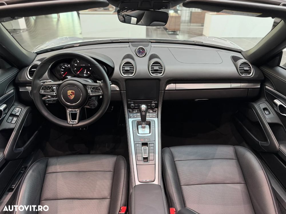 Porsche Boxster 718 PDK - 35