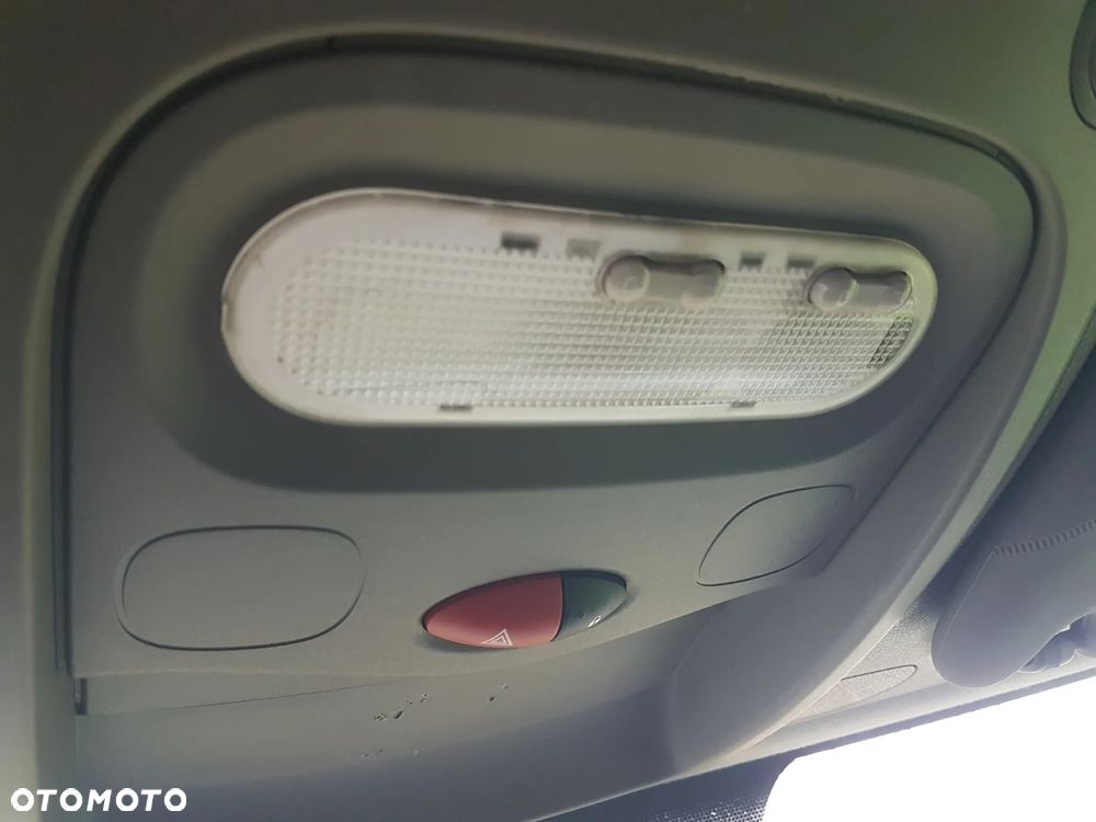 Renault MASTER KONTENER 8EP 4,23x2,23x2,24 KLIMA KRAJOWY MANUAL  6-BIEGÓW - 32