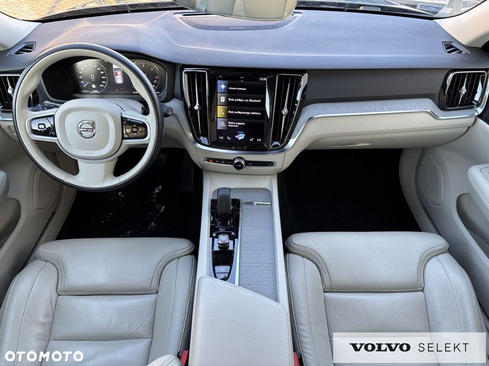 Volvo V60 Cross Country - 20