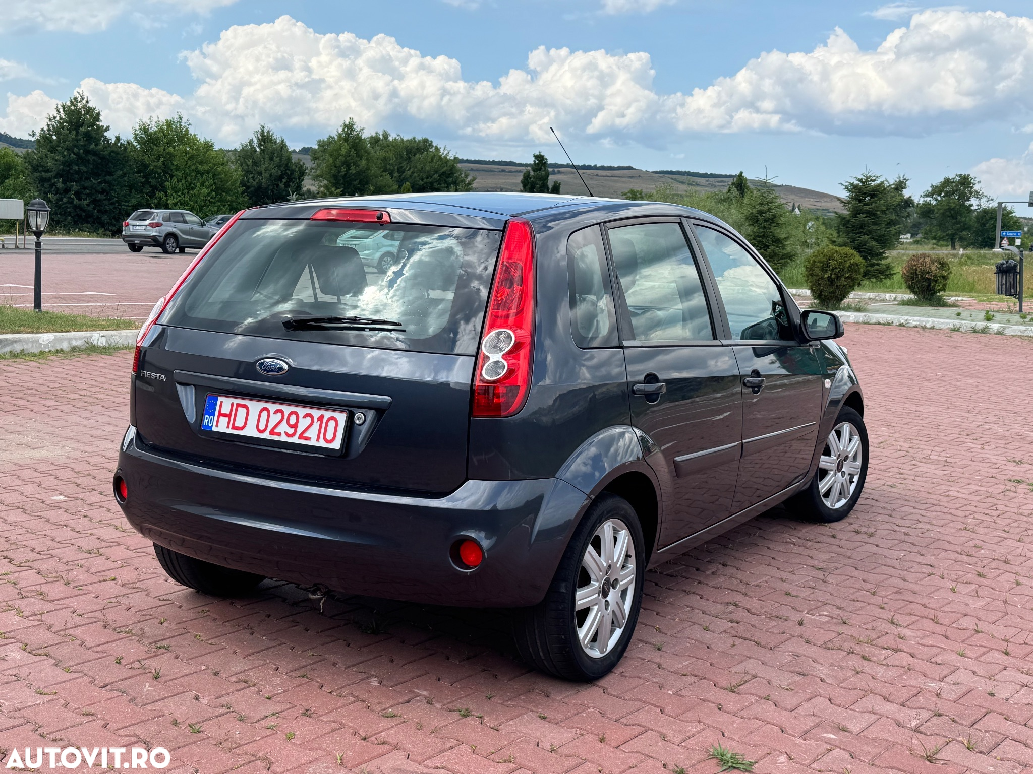 Ford Fiesta 1.3 Trend - 24
