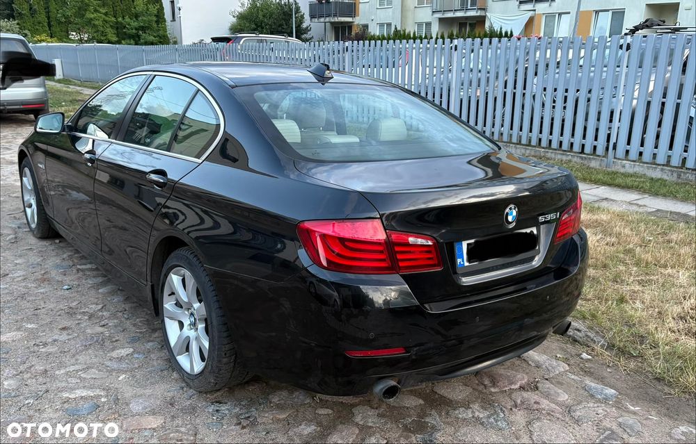 BMW Seria 5 535i - 5