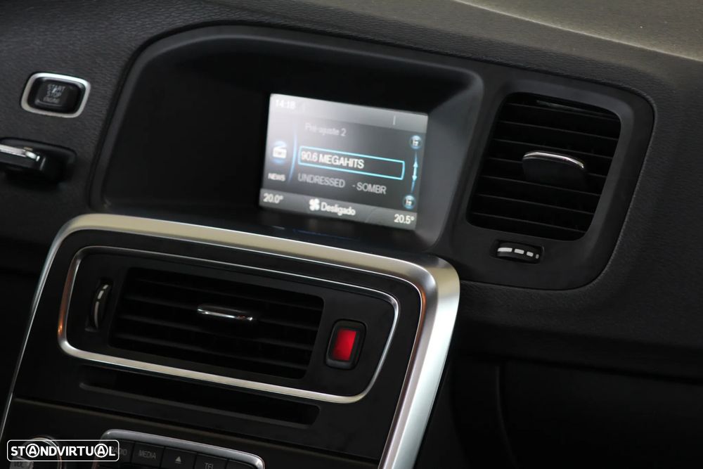 Volvo V60 1.6 D2 Momentum Eco Powershift - 24