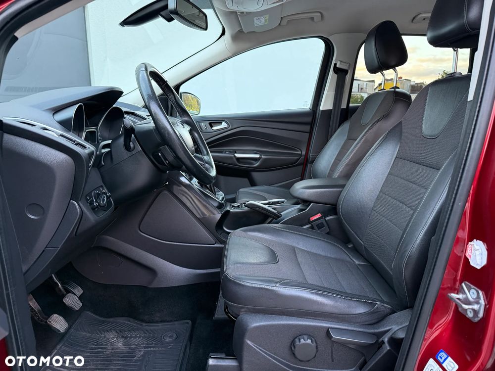 Ford Kuga - 28