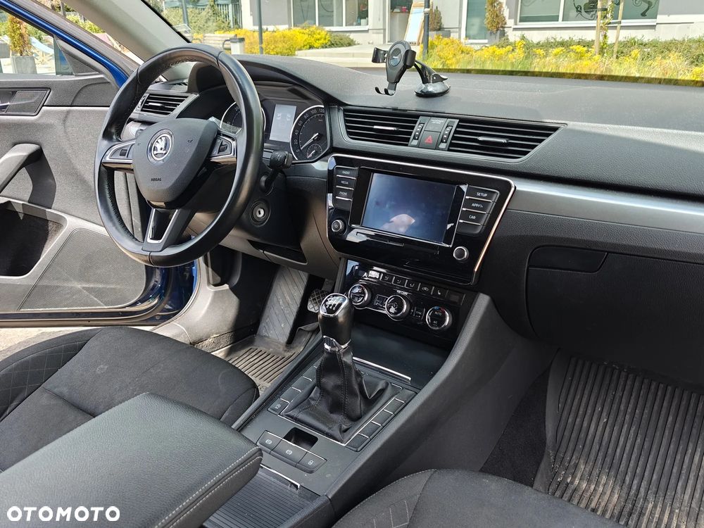Skoda Superb 2.0 TDI Active - 13