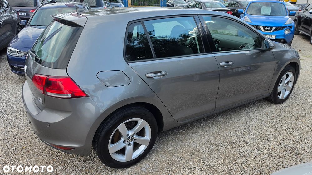 Volkswagen Golf 1.2 TSI Comfortline - 26