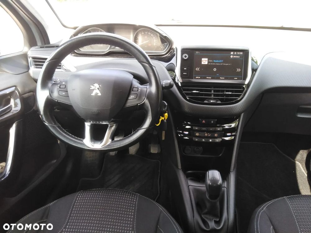 Peugeot 208 1.6 BlueHDi Allure S&S - 6