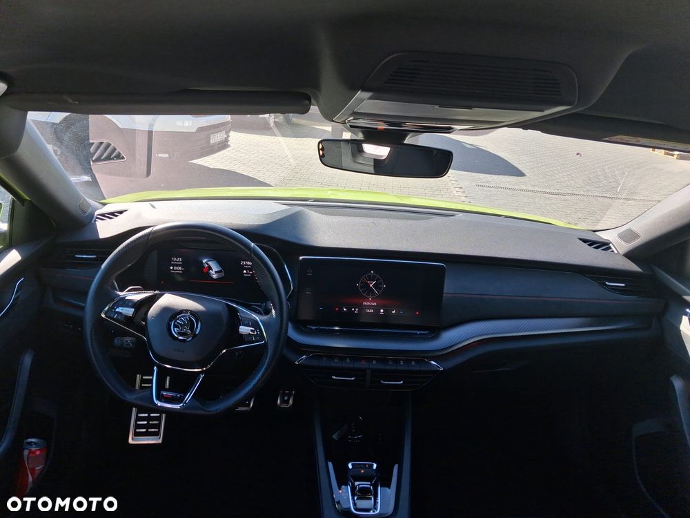 Skoda Octavia 2.0 TSI RS DSG - 18