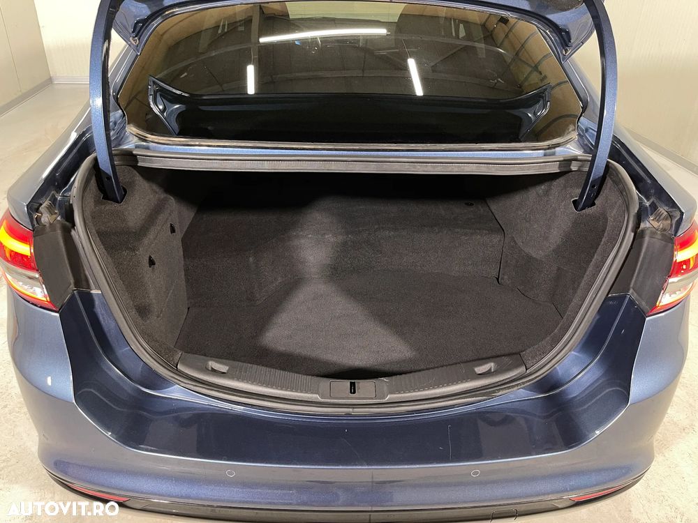 Ford Mondeo 2.0 HEV Titanium - 20
