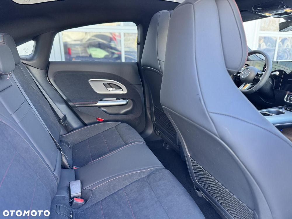 Mercedes-Benz CLA 250+ 85kWh - 19