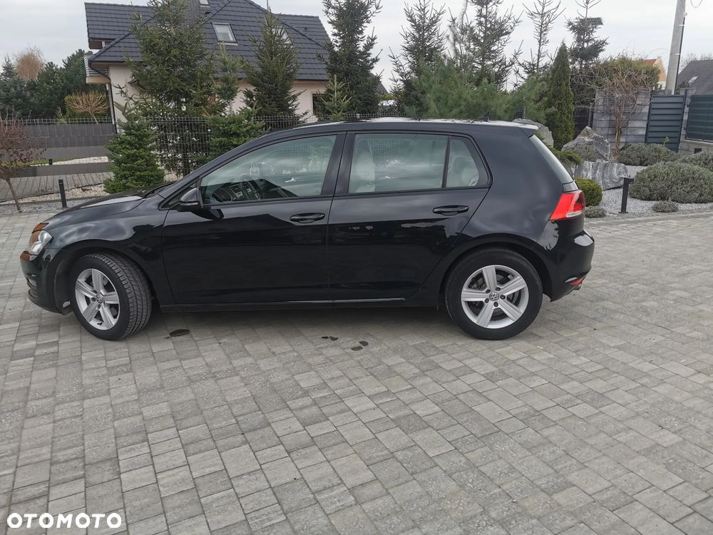 Volkswagen Golf - 11