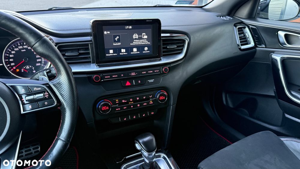 Kia ProCeed 1.6 T-GDI GT DCT - 11