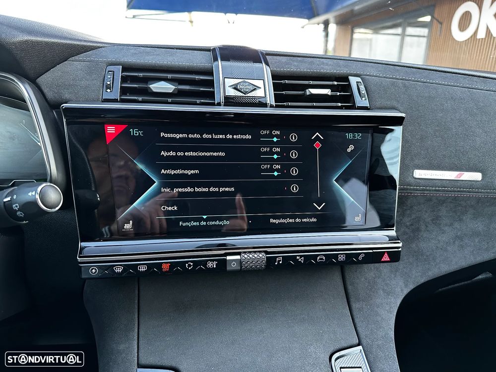 DS DS7 Crossback E-Tense Performance Line EAT8 - 24