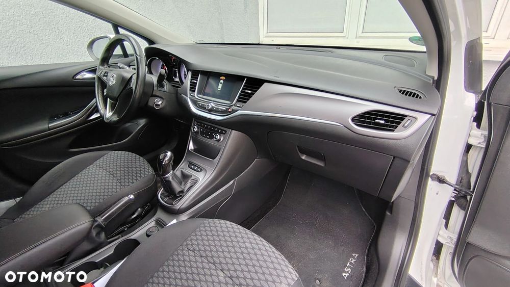 Opel Astra - 11