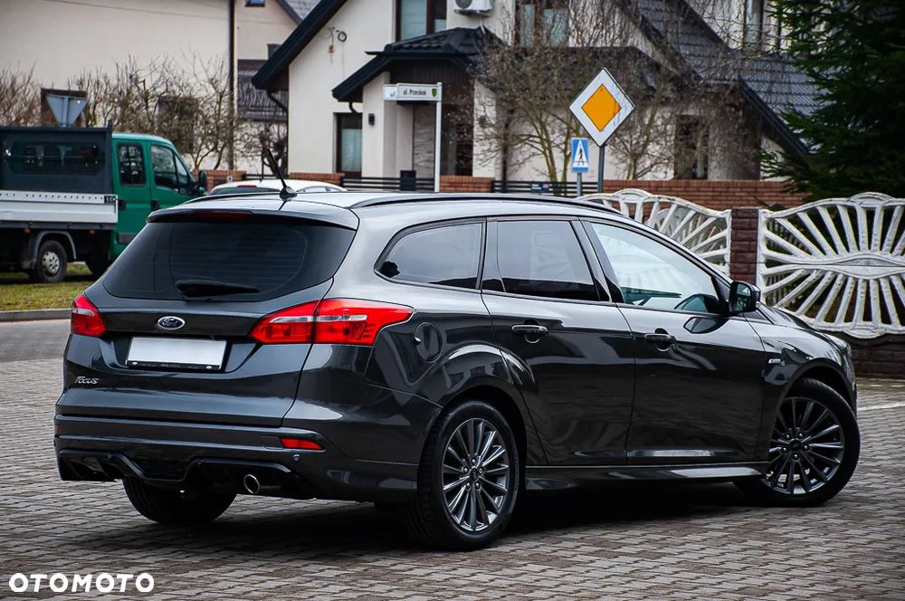 Ford Focus 1.5 EcoBoost Titanium ASS - 7
