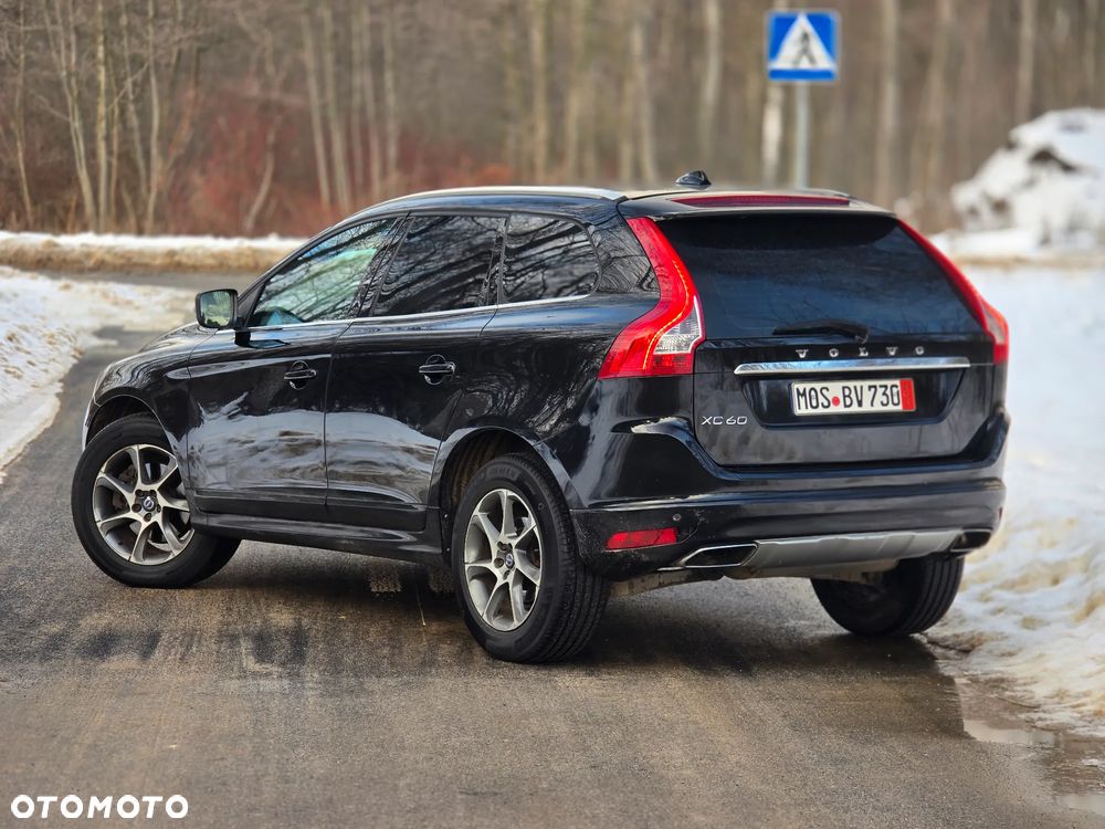 Volvo XC 60 D4 Drive-E Ocean Race - 3