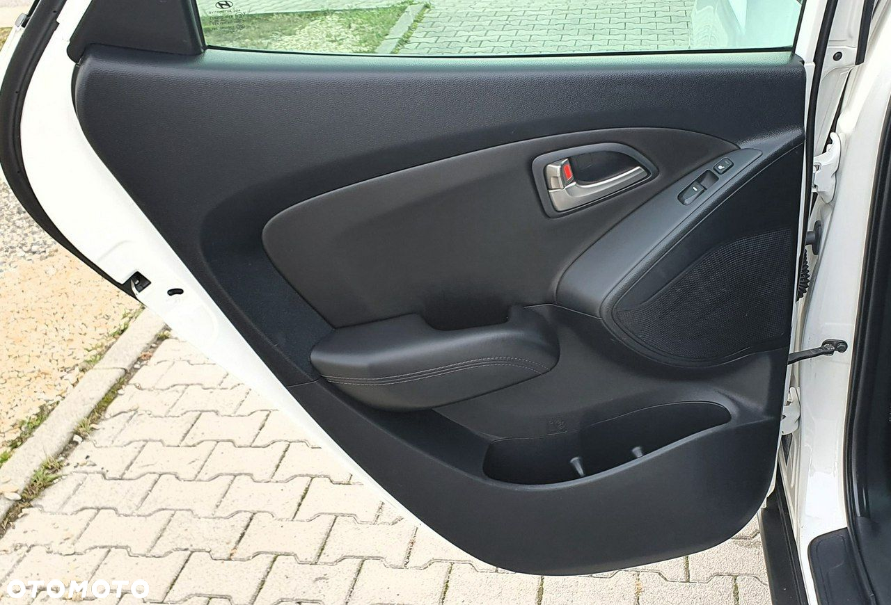 Hyundai ix35 - 23