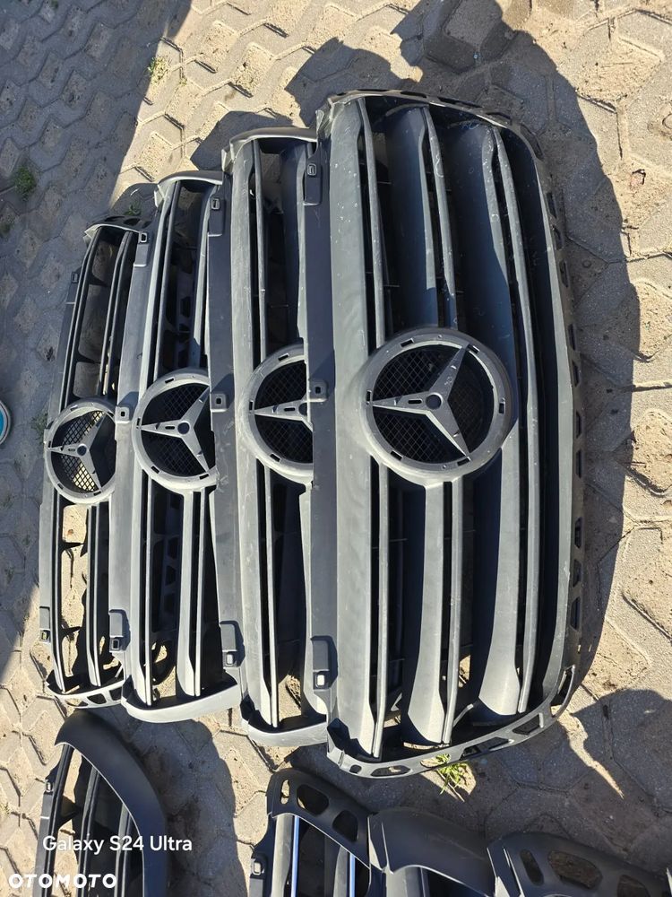 Sprinter W907 W910 Grill - 1