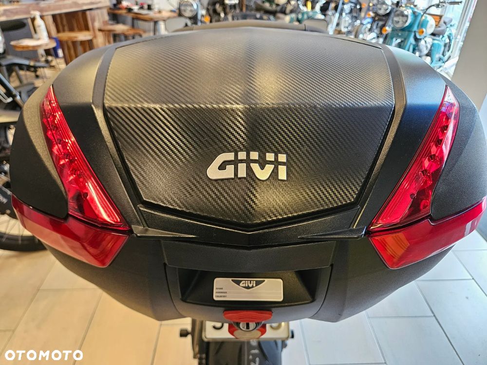 Yamaha FZ - 24