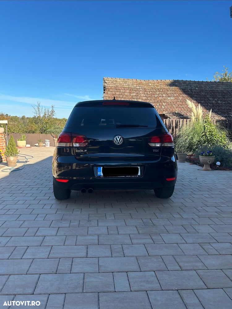 Volkswagen Golf - 5