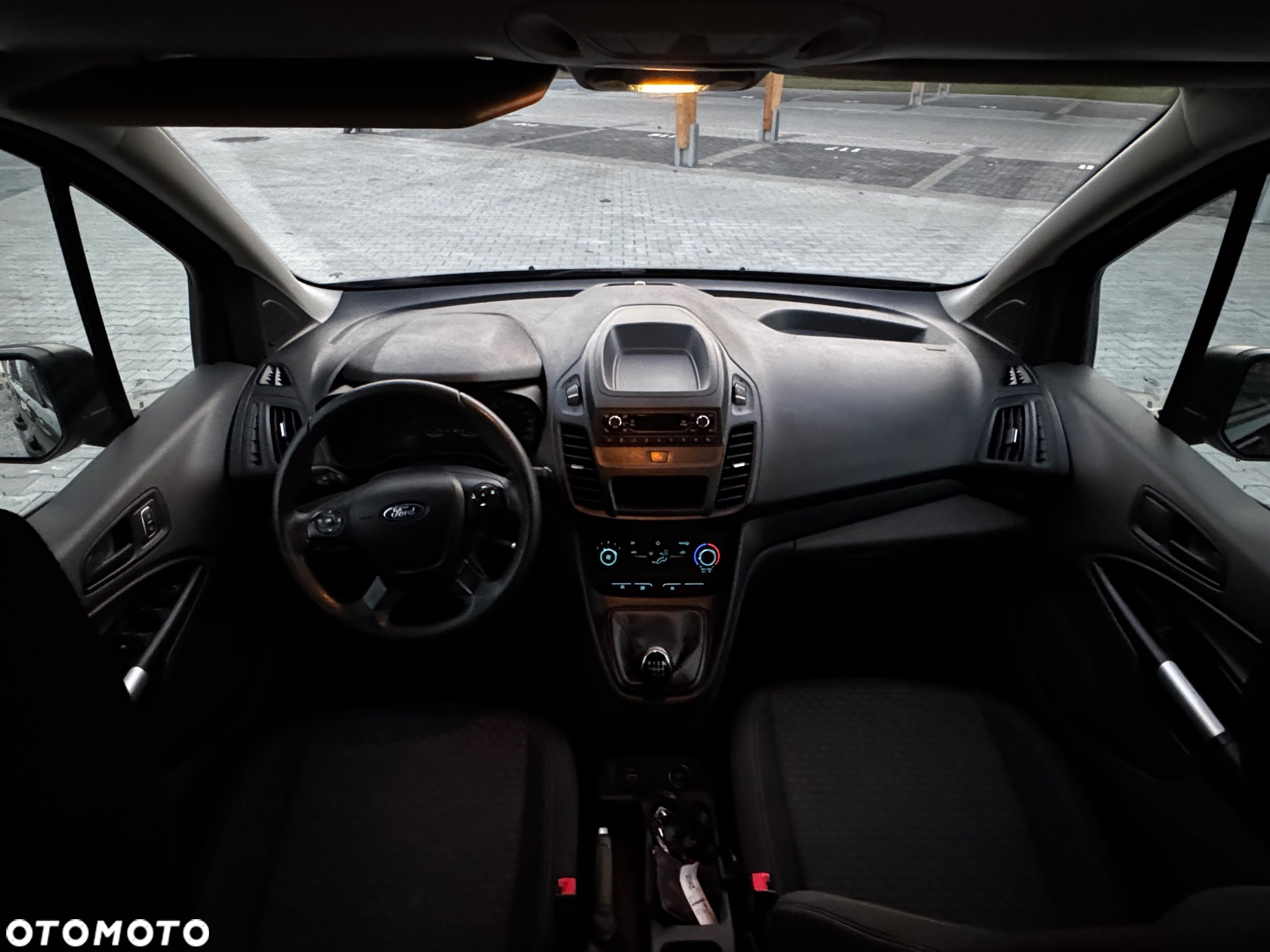 Ford Transit Connect 220 L1 LKW Trend - 11