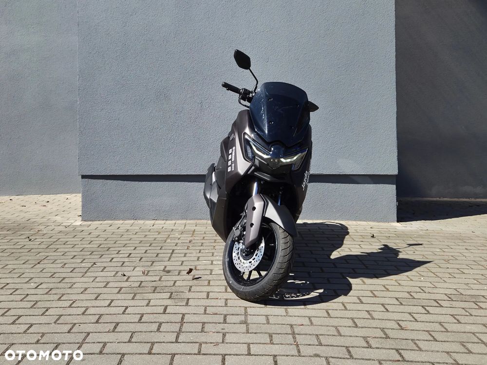 Yamaha NMAX - 9