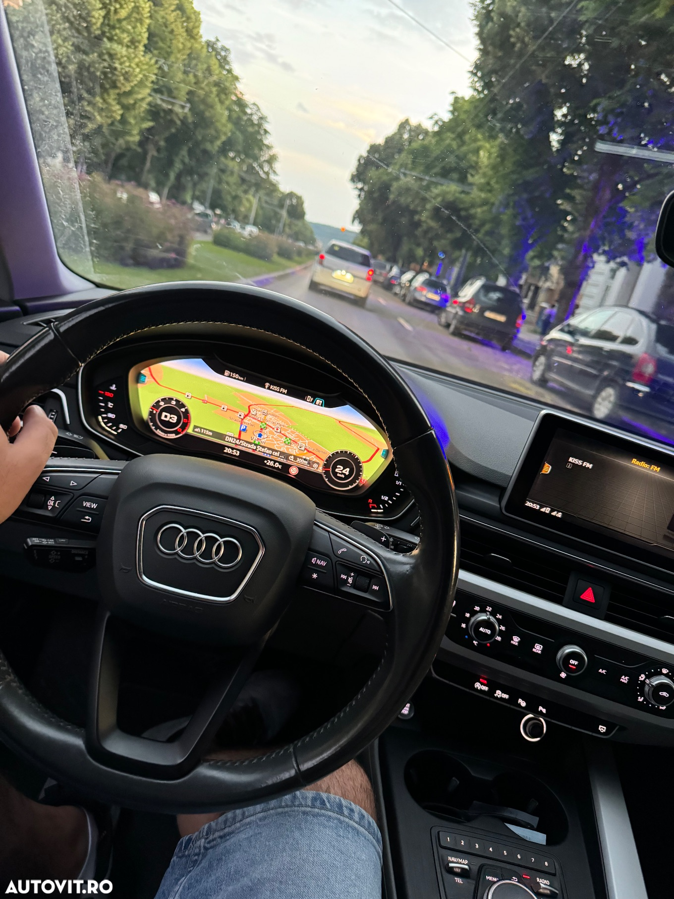 Audi A4 Avant 2.0 TDI ultra S tronic - 27