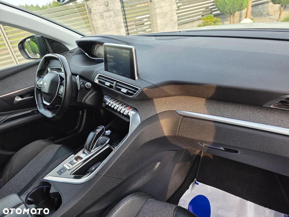 Peugeot 3008 PureTech 130 Stop & Start EAT6 Allure - 16