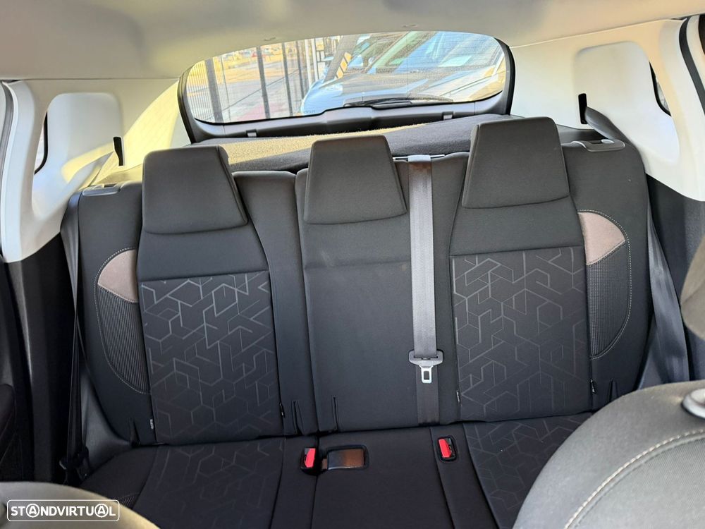 Peugeot 2008 1.2 PureTech Style - 15