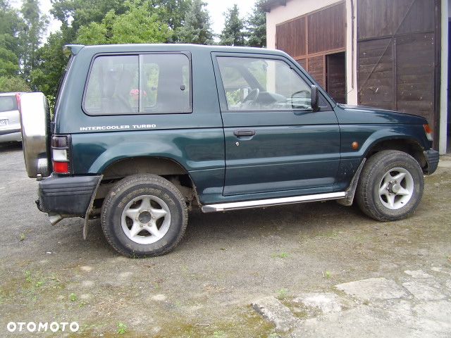 Mitsubishi Pajero - 3