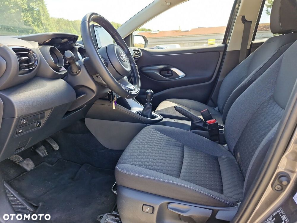 Toyota Yaris - 12