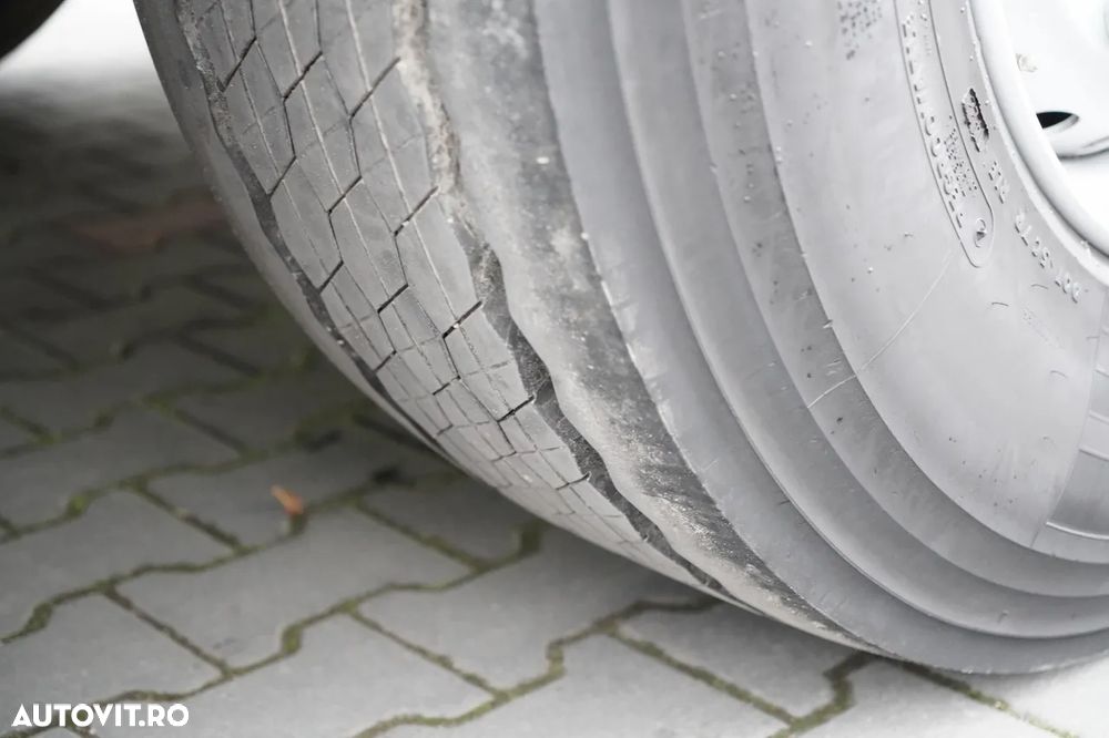 Fruehauf CONTAINER / LOTĂ / OBLOANĂ RULANTĂ / PODEA FOARTE REZISTENTĂ: ȘI ȘI ȘI / 2022 - 15