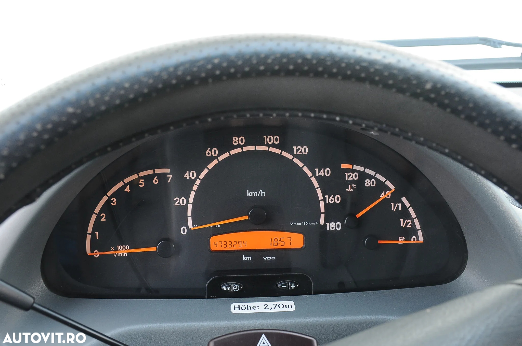 Mercedes-Benz Sprinter - 9