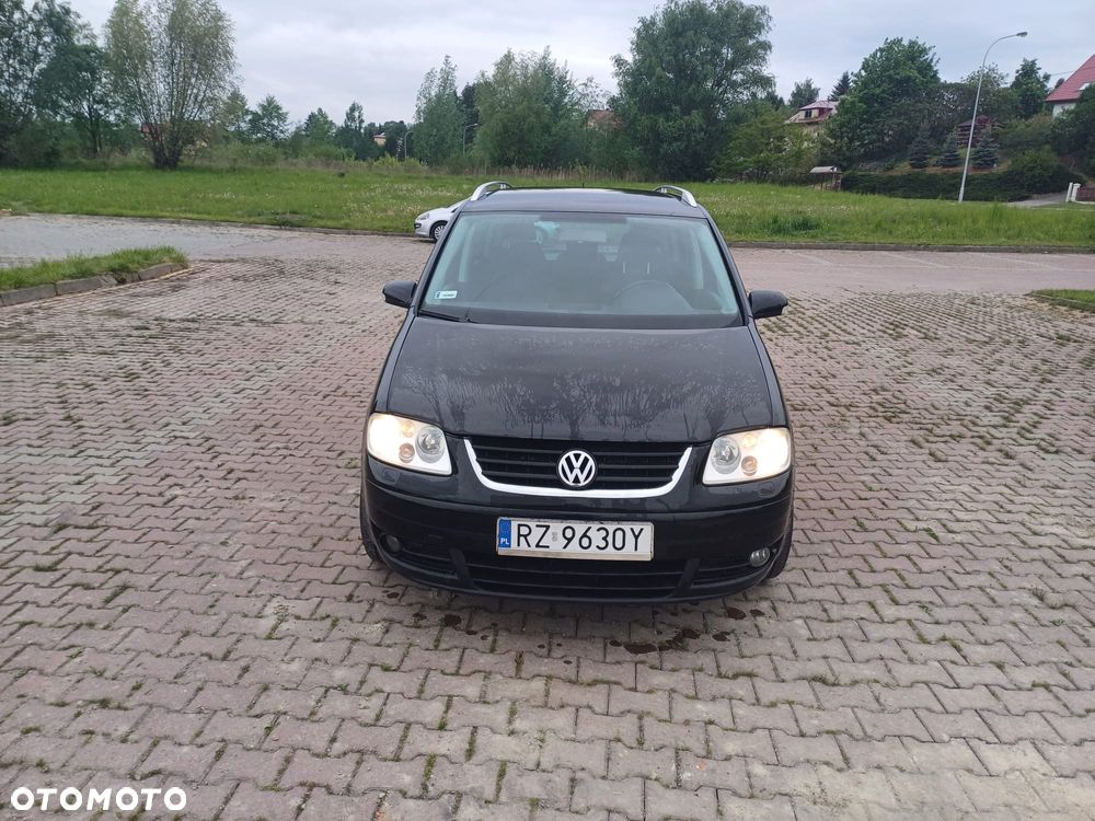 Volkswagen Touran 2.0 TDI Q-Line - 1