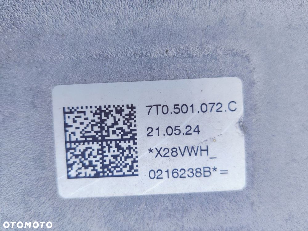 Wahacz prawy tył VW Multivan T7 - 4