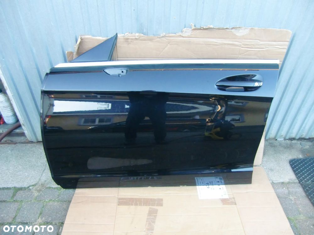 Drzwi lewe Mercedes CLS W218  197