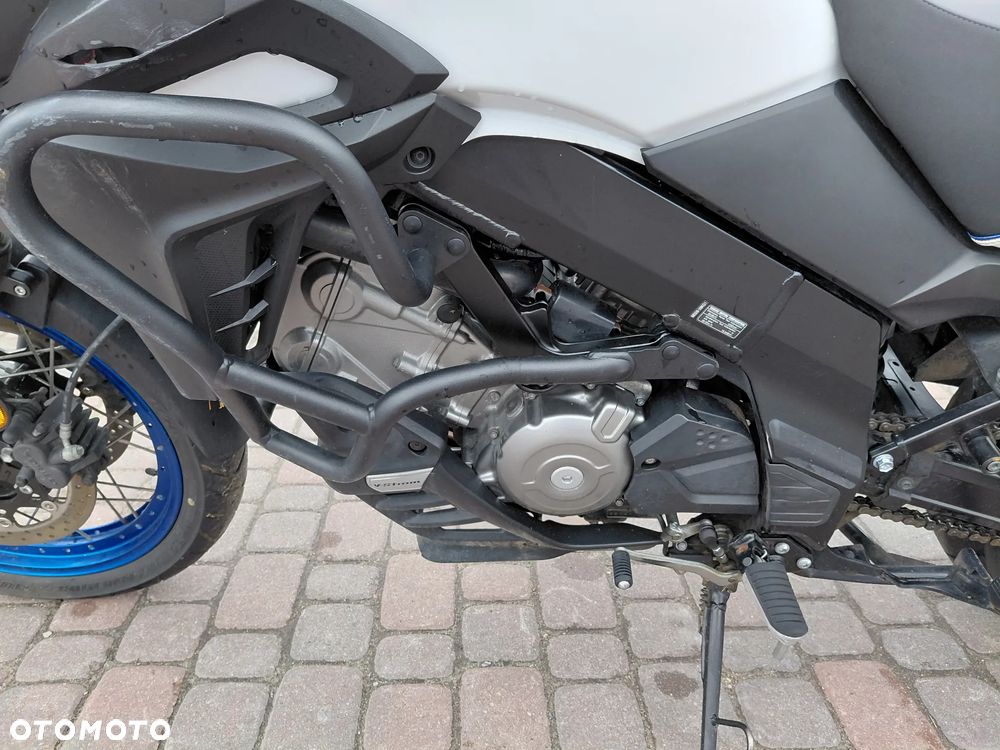 Suzuki V-STROM - 23