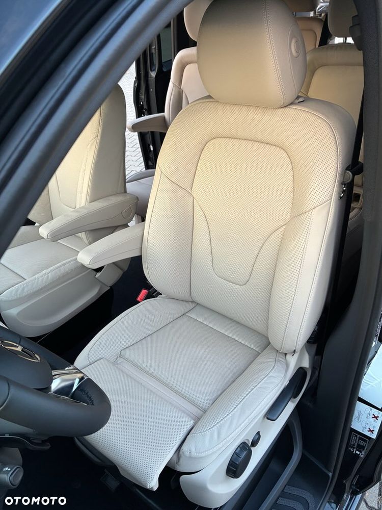 Mercedes-Benz Klasa V 300 d 4-Matic 9G-Tronic Avantgarde (długi) - 22