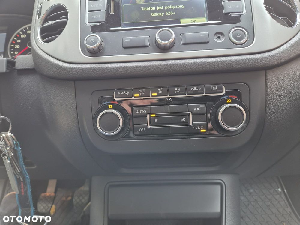 Volkswagen Tiguan - 12