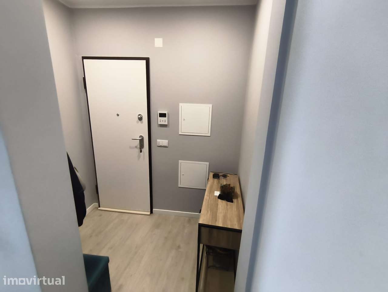 Apartamento T2, R/C alto, Avenida Jaime Cortesão, Bairro da Conceição - Grande imagem: 2/22